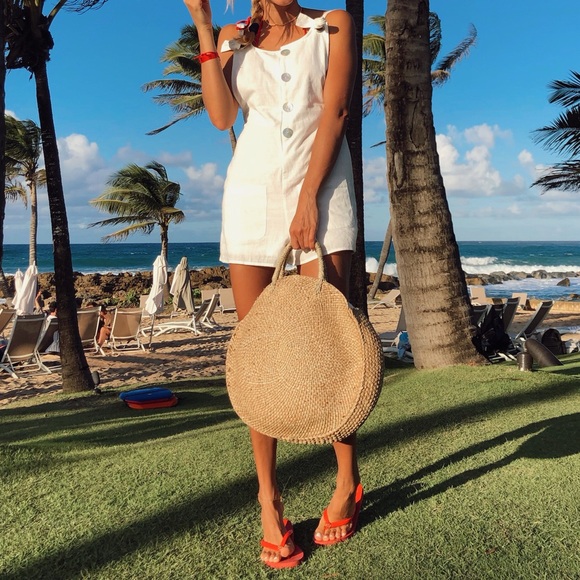 White Linen Playsuit - Picture 2 of 3